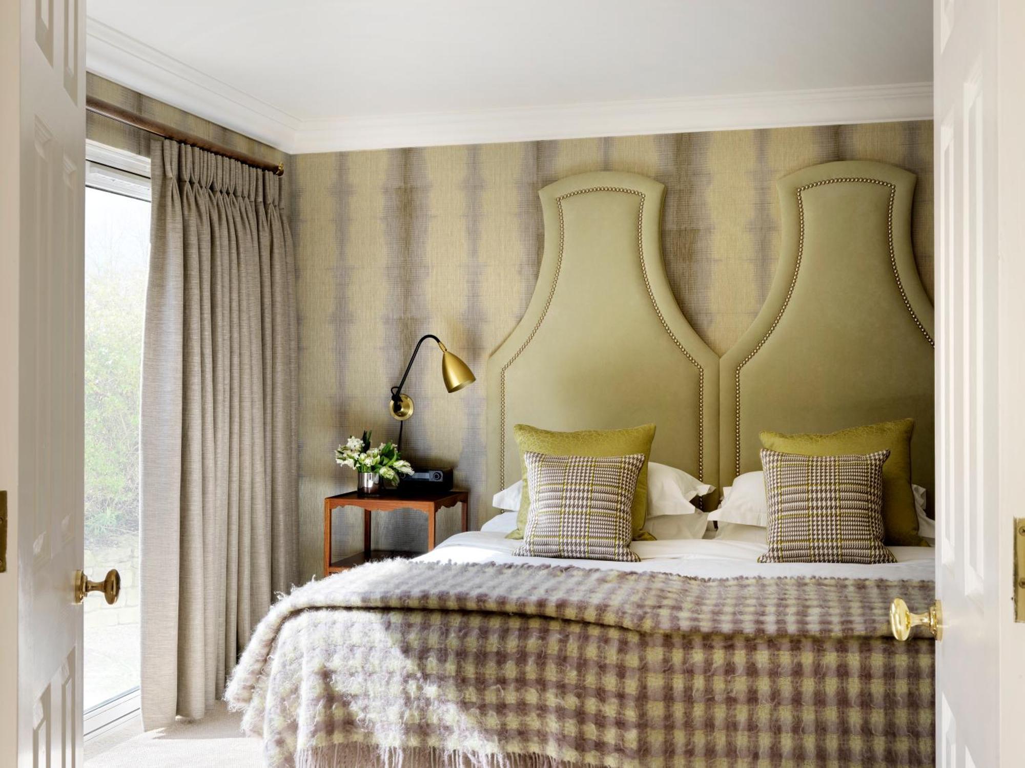 The Vineyard Hotel & Spa Ньюбери Экстерьер фото