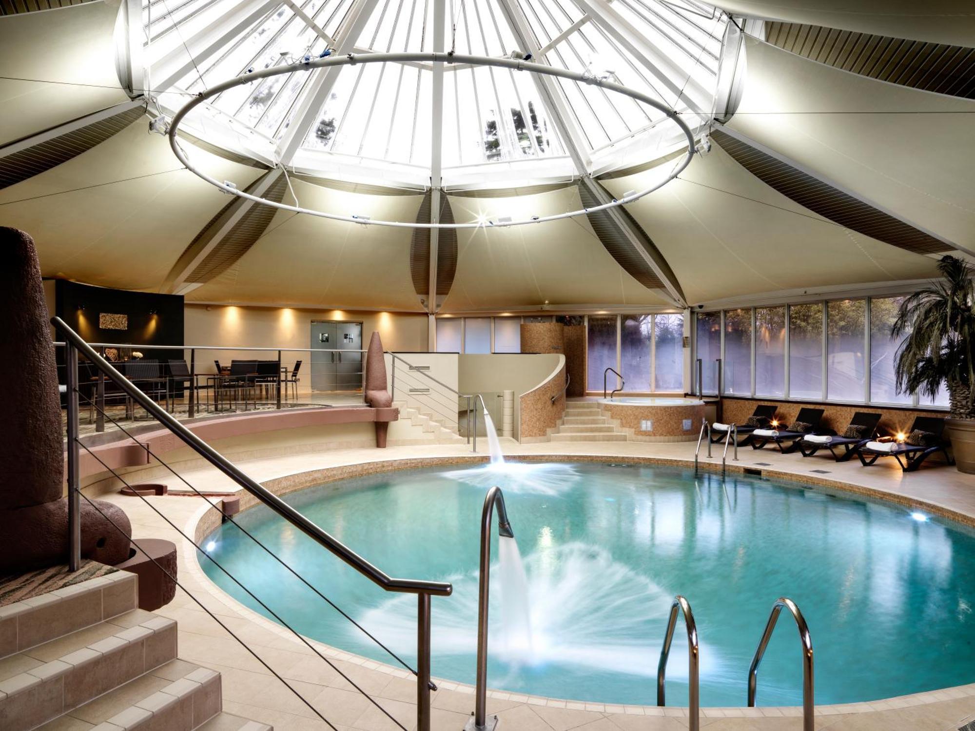 The Vineyard Hotel & Spa Ньюбери Экстерьер фото