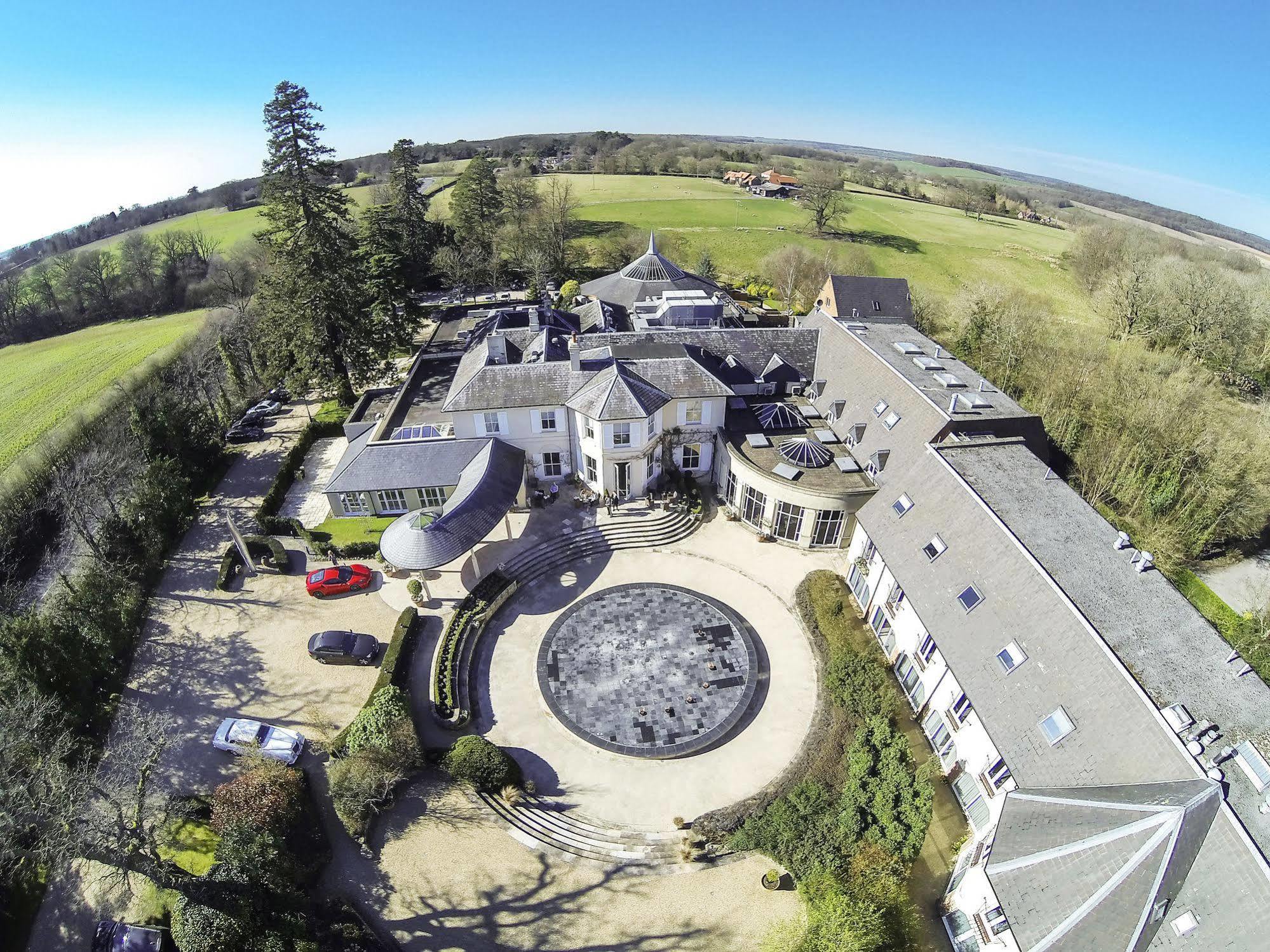 The Vineyard Hotel & Spa Ньюбери Экстерьер фото